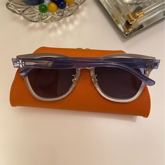 Tory Burch Cat-eye Sunglasses main image 7